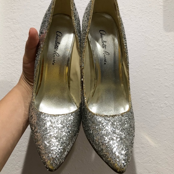 Silver heels - Picture 2 of 5